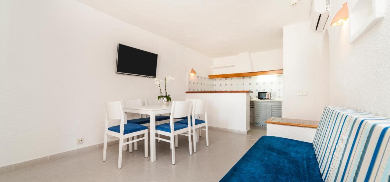 Globales Montemar Hotel Cala Llonga  Bagian luar foto