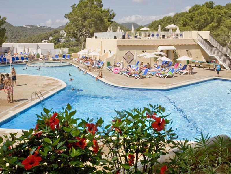 Globales Montemar Hotel Cala Llonga  Bagian luar foto
