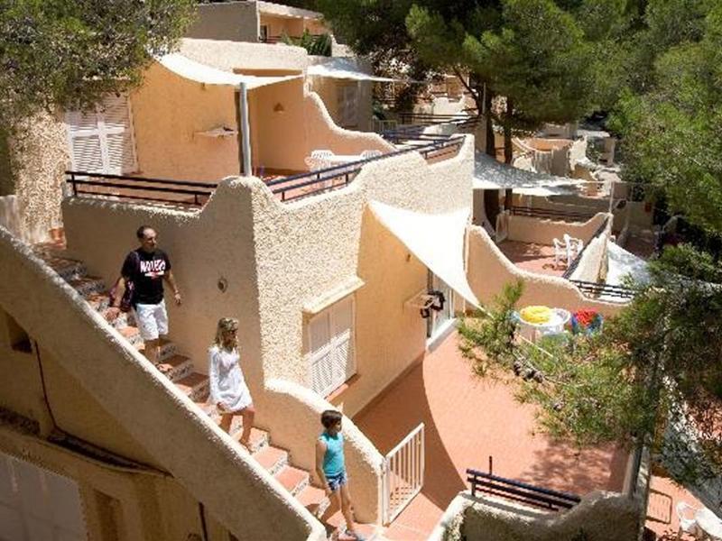 Globales Montemar Hotel Cala Llonga  Bagian luar foto