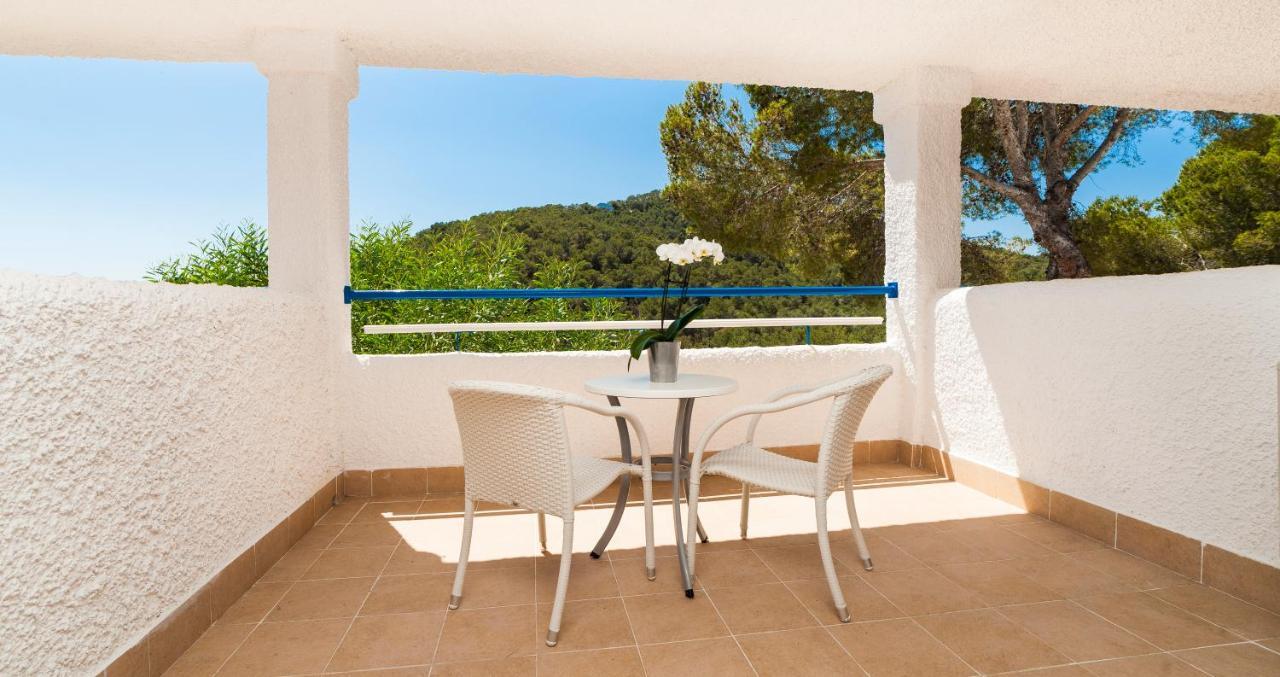 Globales Montemar Hotel Cala Llonga  Bagian luar foto