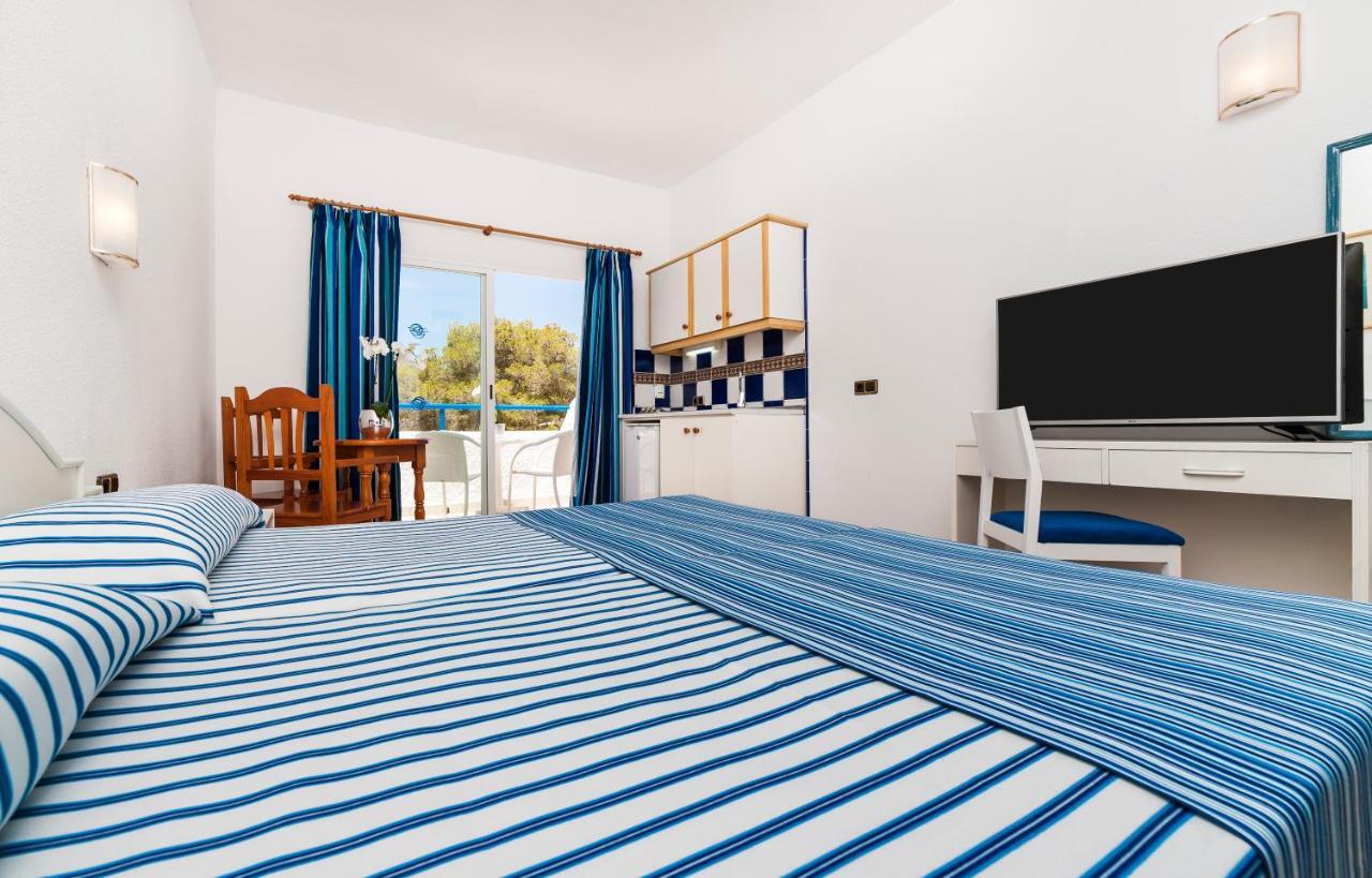 Globales Montemar Hotel Cala Llonga  Bagian luar foto